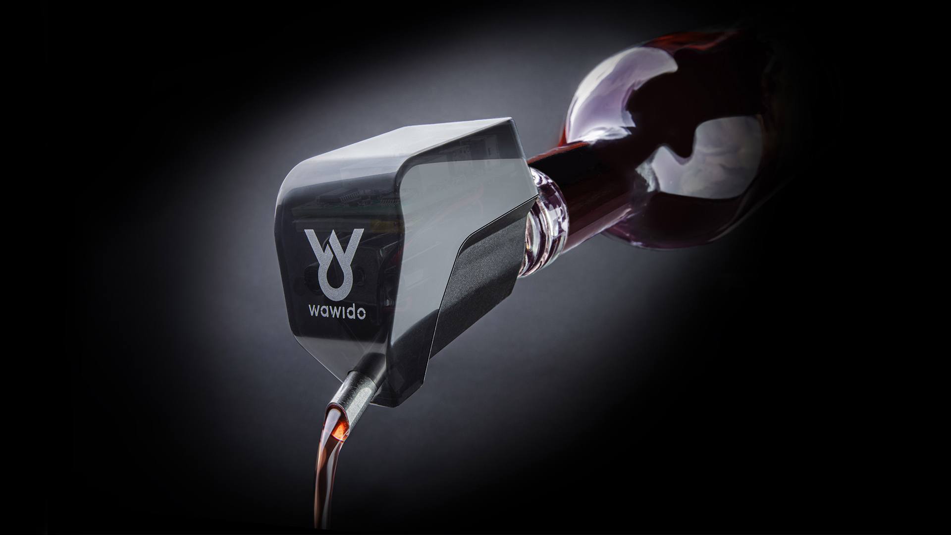 Wawido pouring